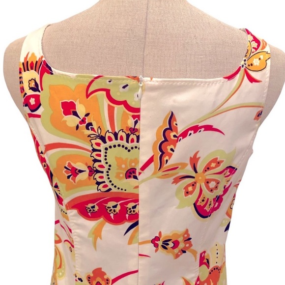 Les Copains Dress Beautiful EUC Italian Designer Sheath in White Florals sz 8 - Picture 8 of 9
